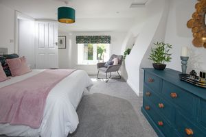 Bedroom- click for photo gallery